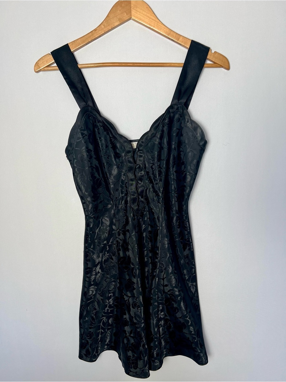 Erika Taylor 90s Scalloped BabyDoll Slip Dress Satin Nightgown Y2k Floral Small
